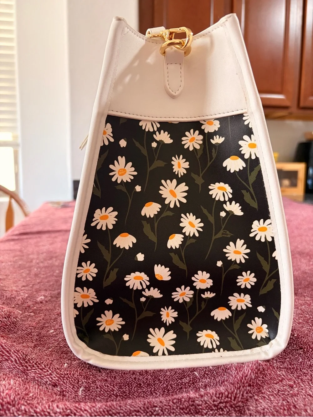 Betsey Johnson Black Tote with Cream Trim & White Daisy Print - Picture 7 of 11